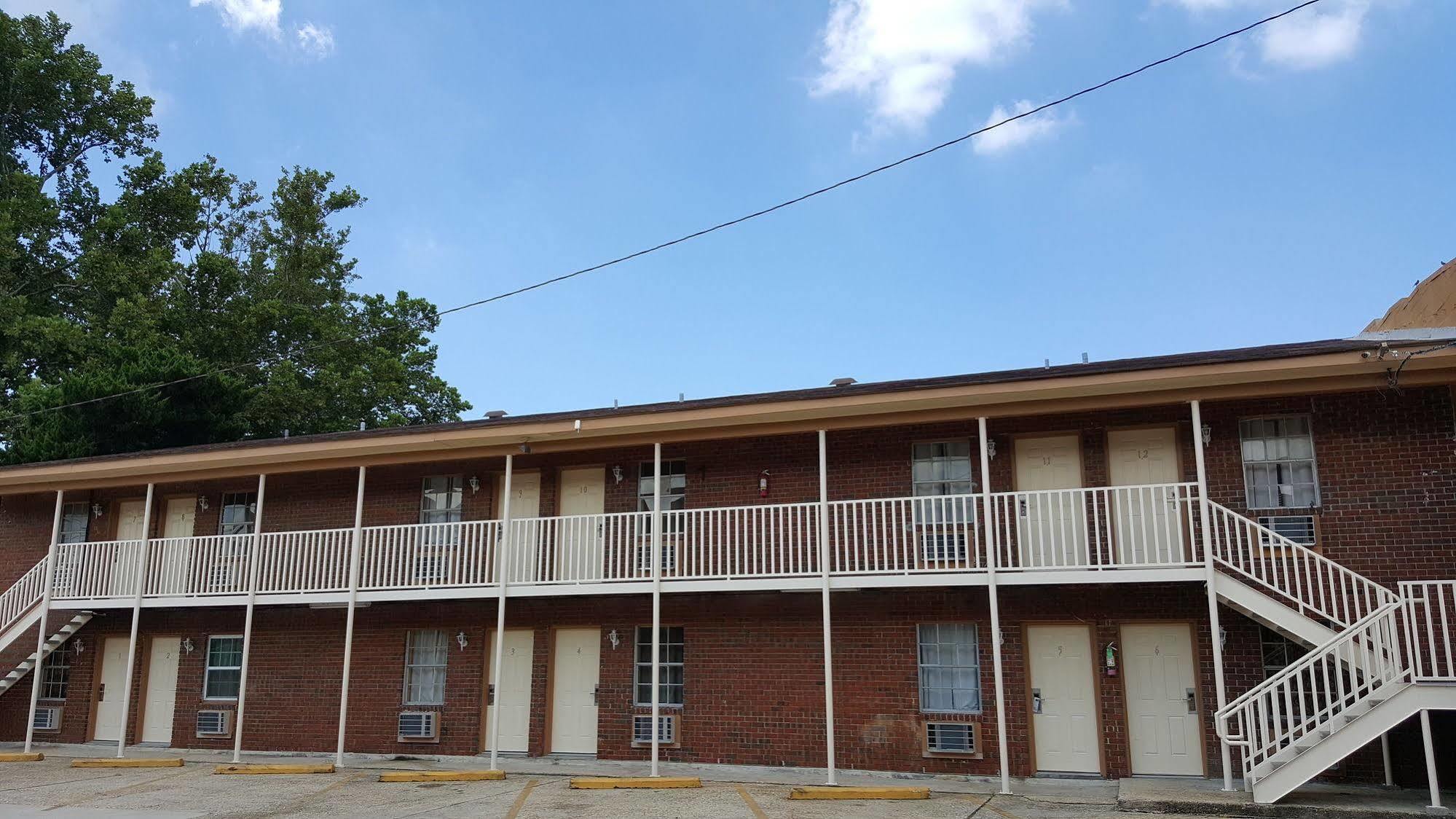 Jefferson Inn And Suites Exterior photo